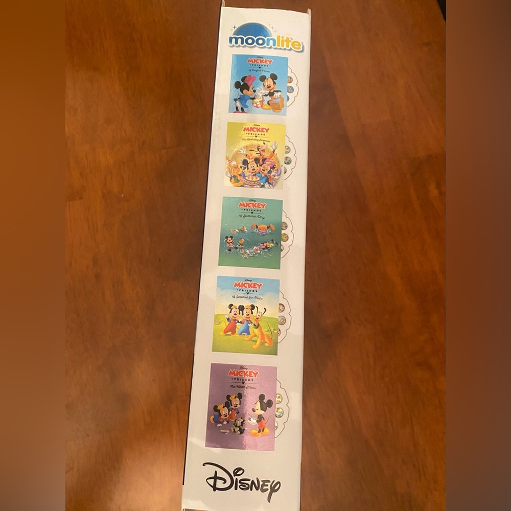 Moonlite Special Edition Disney Storybook Projector For Mobile Phones - Picture 5 of 6